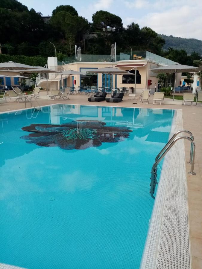 Galia Luxury Resort Пицо Екстериор снимка