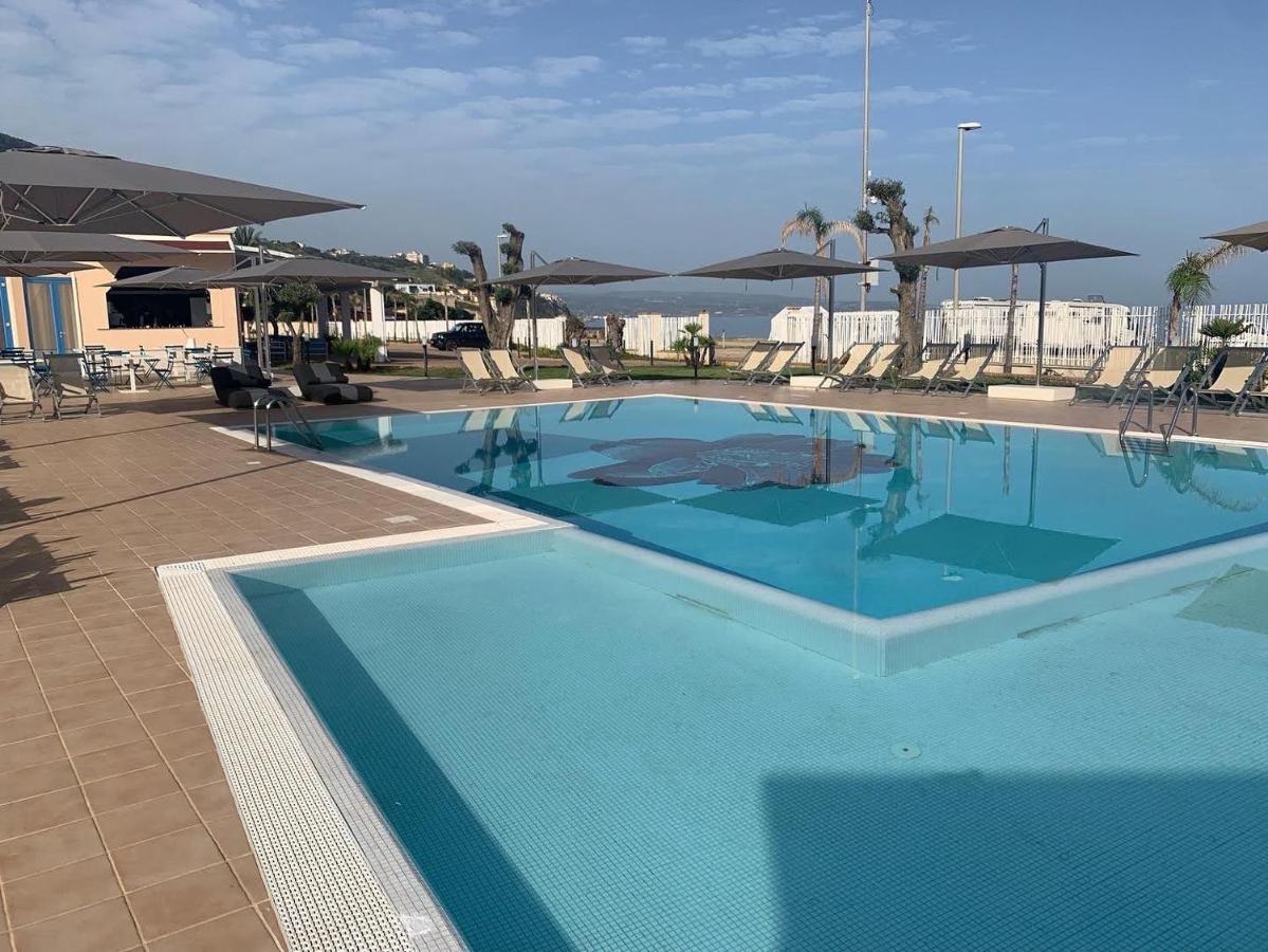 Galia Luxury Resort Пицо Екстериор снимка